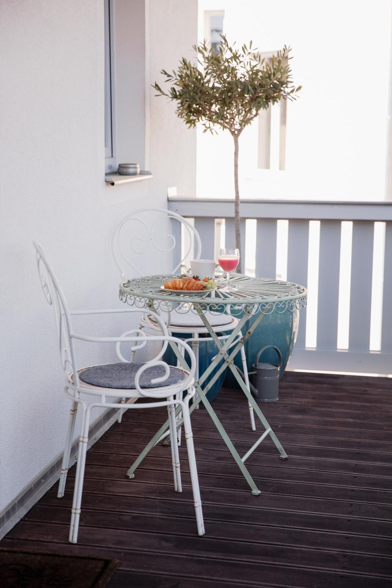 Adele - Ruhig, Direkt Am Elberadweg & Badesee Mit Balkon Apartment *